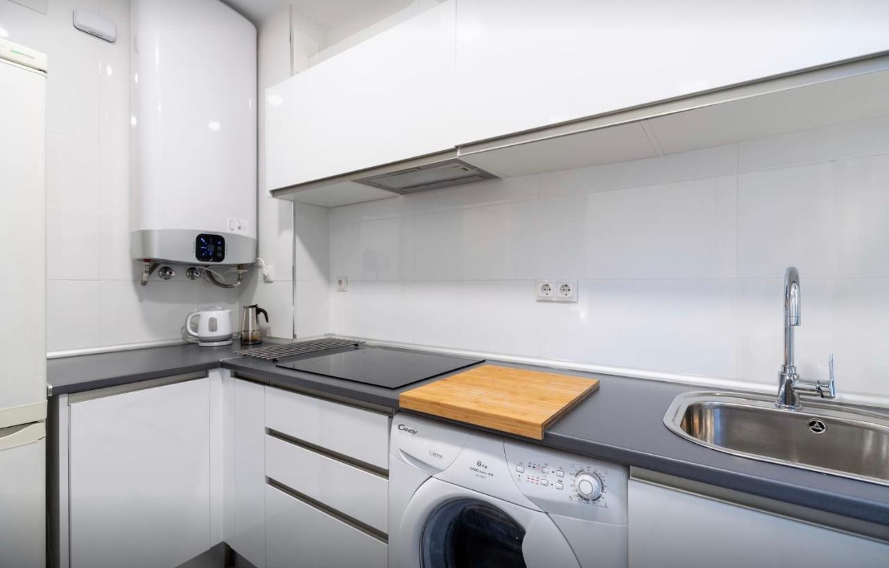 セビリアCentrico Apartamento Alamedaアパートメント エクステリア 写真